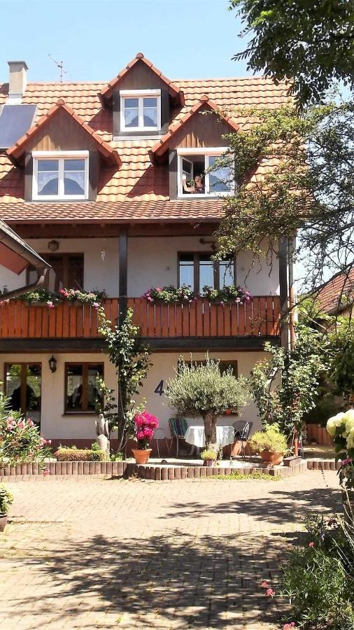 Galerie Ueber Den Gaerten Herbolzheim Ngoại thất bức ảnh