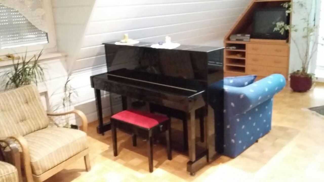 Galerie Ueber Den Gaerten Herbolzheim Ngoại thất bức ảnh