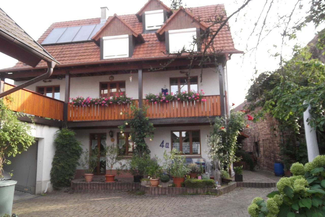 Galerie Ueber Den Gaerten Herbolzheim Ngoại thất bức ảnh